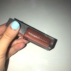 Fenty Beauty Gloss Bomb